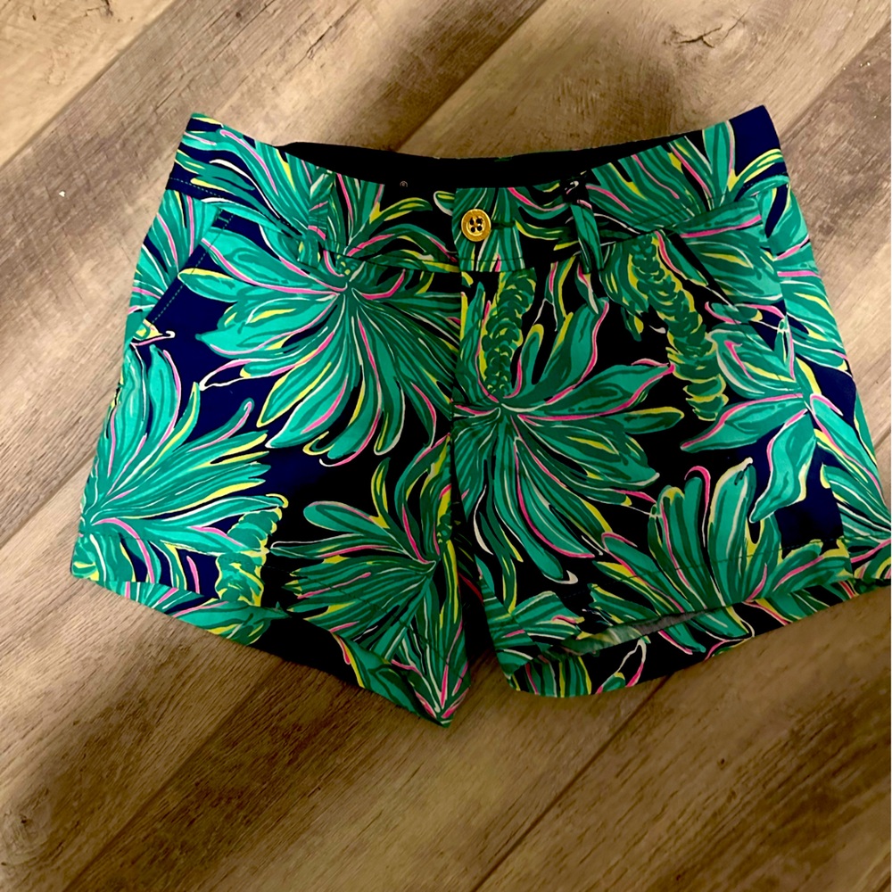 Lilly Pulitzer Callahan Shorts size 2.